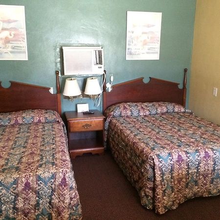 Travelers Inn Okeechobee Kültér fotó