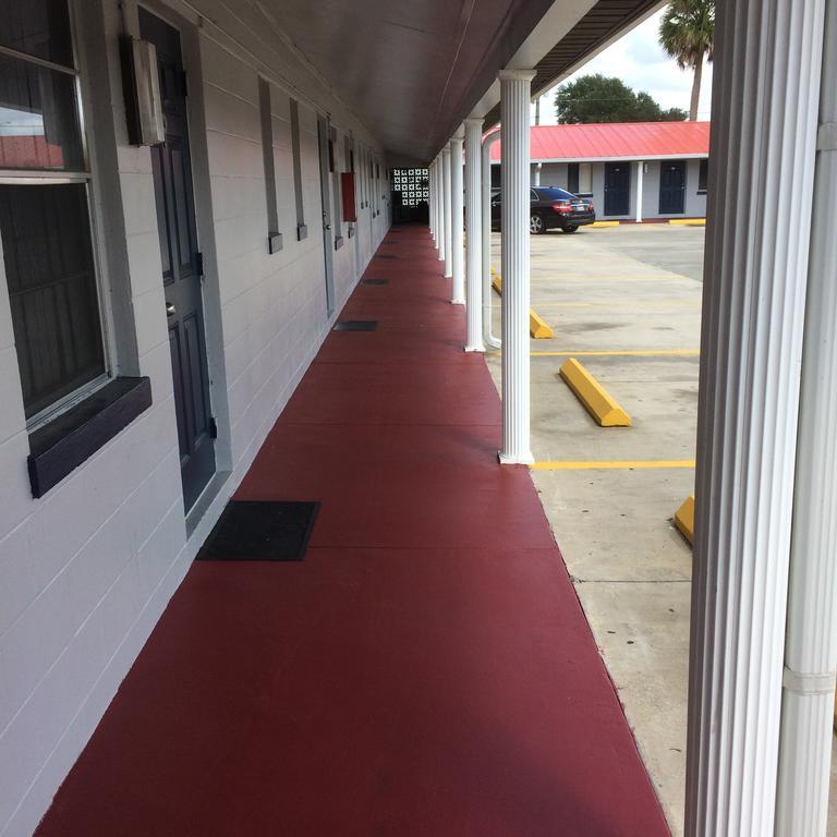 Travelers Inn Okeechobee Kültér fotó